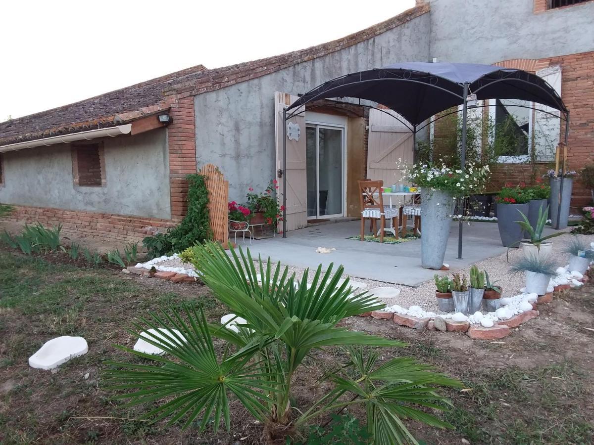 Charmante Dependance En Campagne Samatan Exterior foto